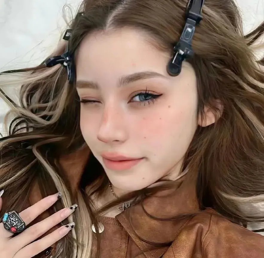 远看是蔚蓝的春天